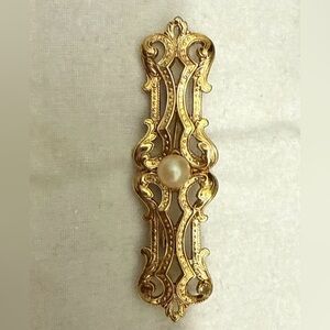 Vintage Gold-Tone Filigree Brooch with Faux Pearl Center